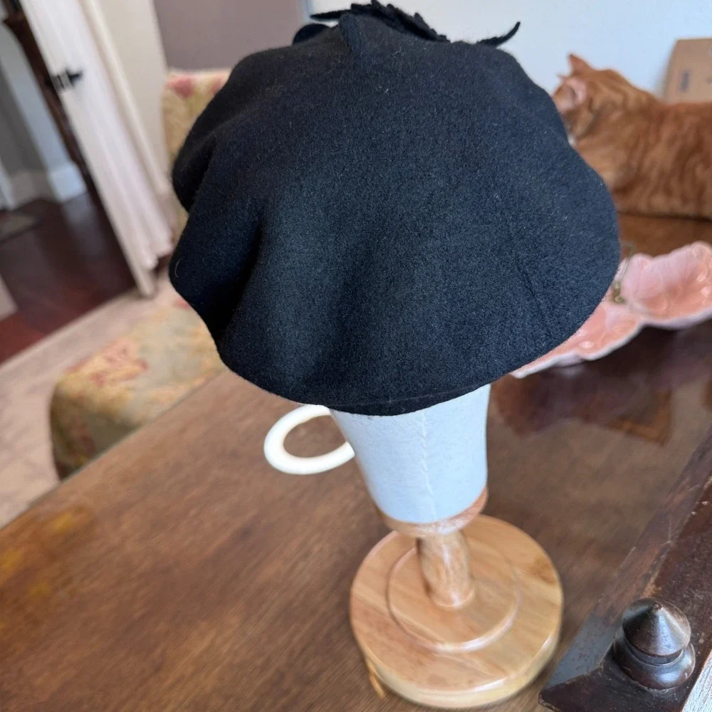 Betmar New York Black Wool Blend Floral Applique Beret Hat B515 Mens Womens